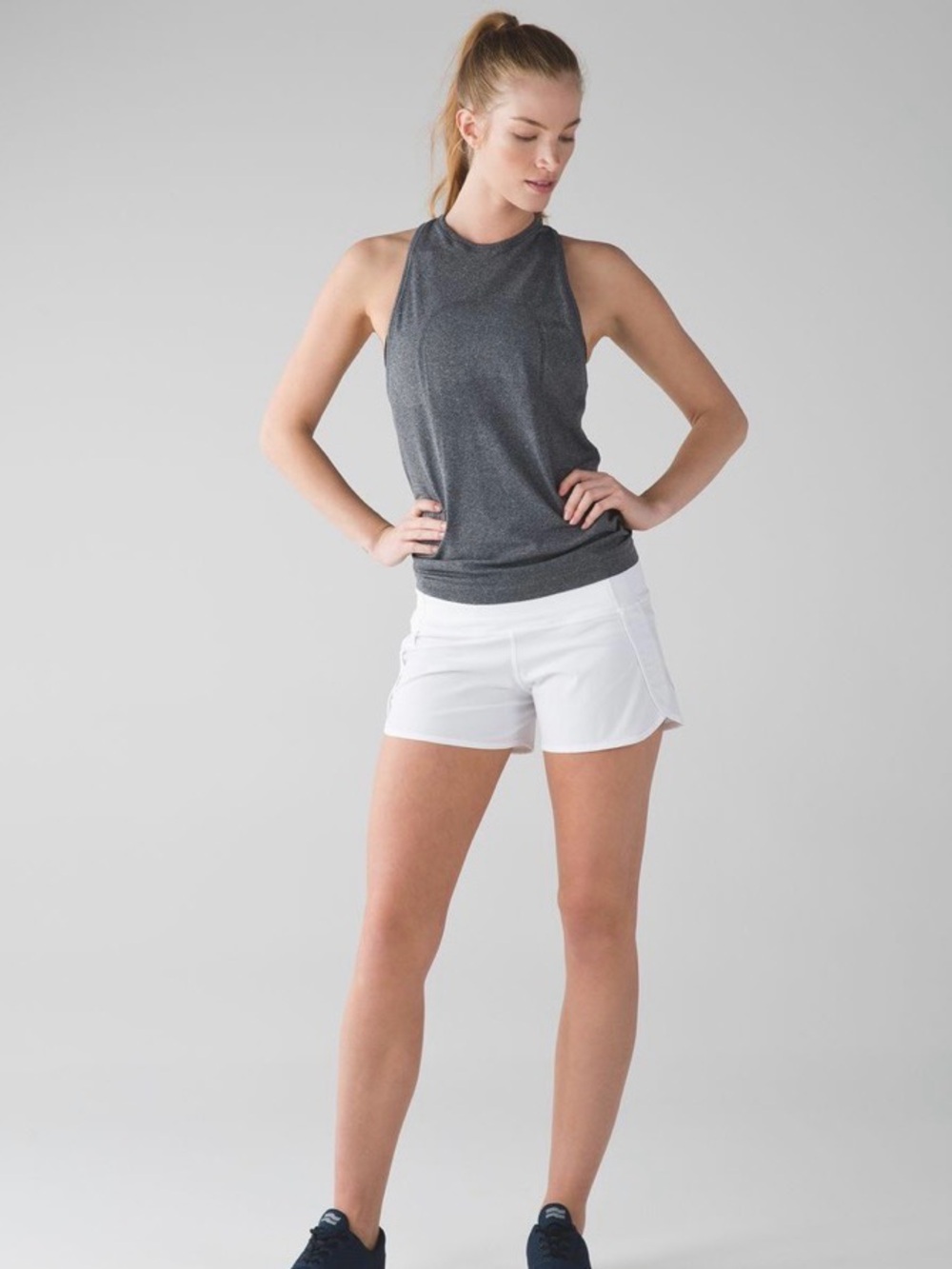 Lululemon Run Times Short 4" Size 2 EUC White 2-Way Stretch Athletic Running